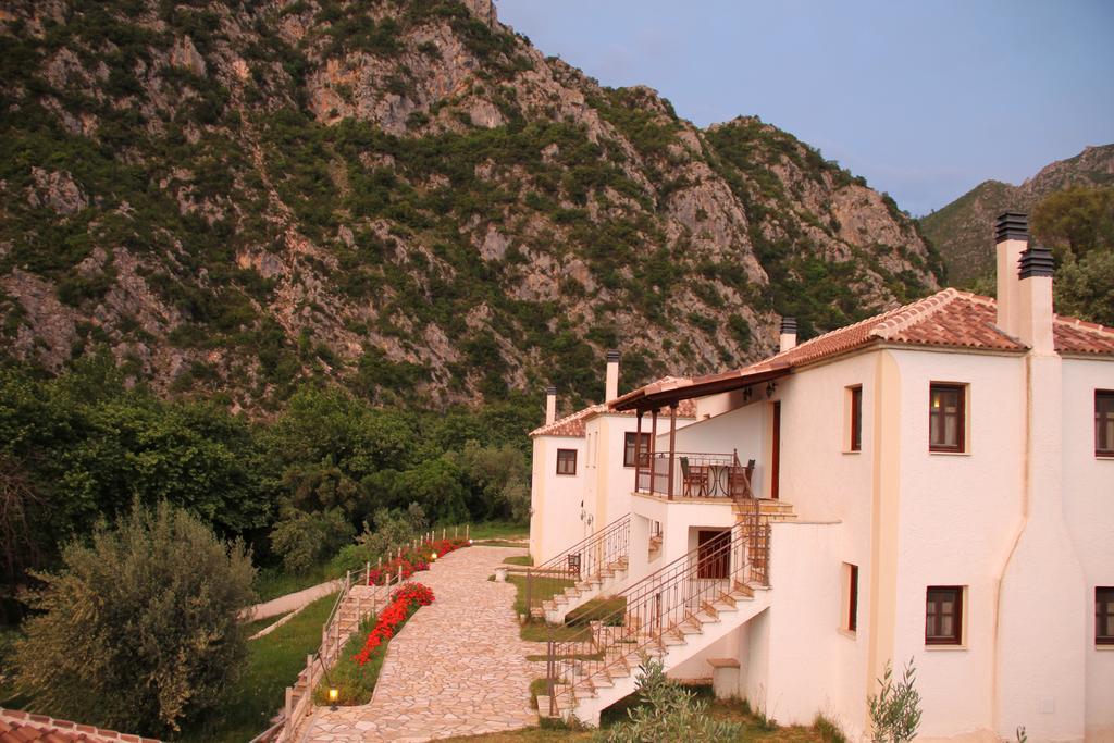 Piges Hotel Gliki Bagian luar foto