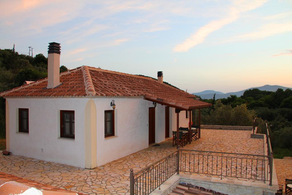 Piges Hotel Gliki Bagian luar foto