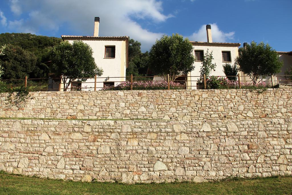 Piges Hotel Gliki Bagian luar foto