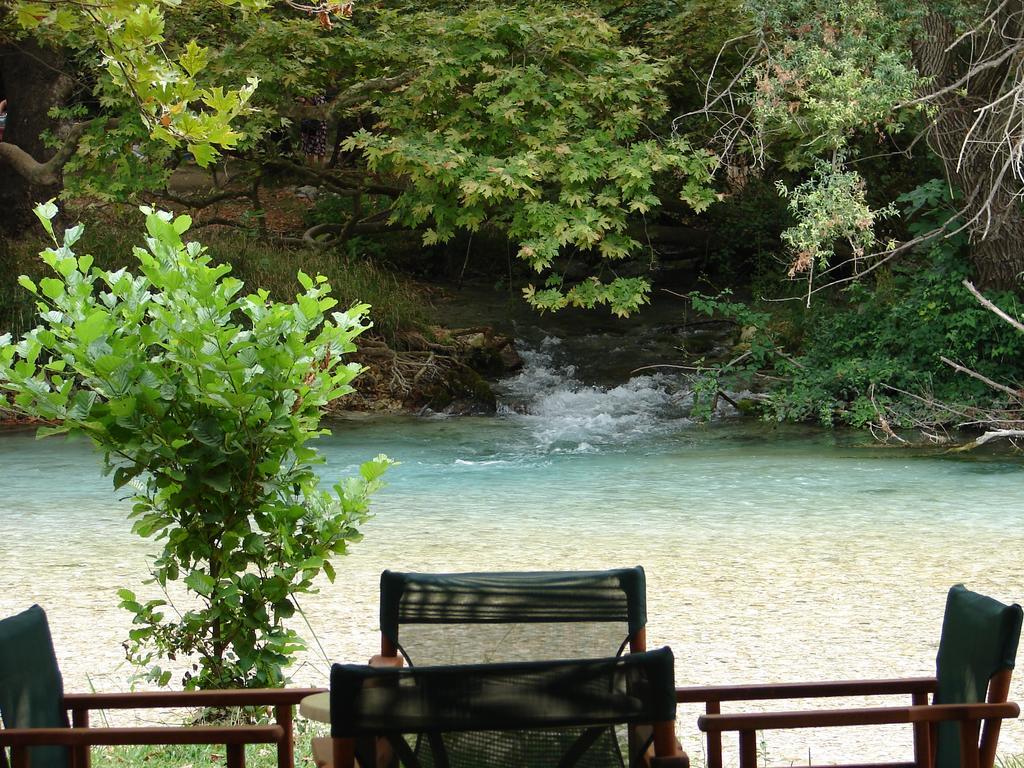 Piges Hotel Gliki Bagian luar foto